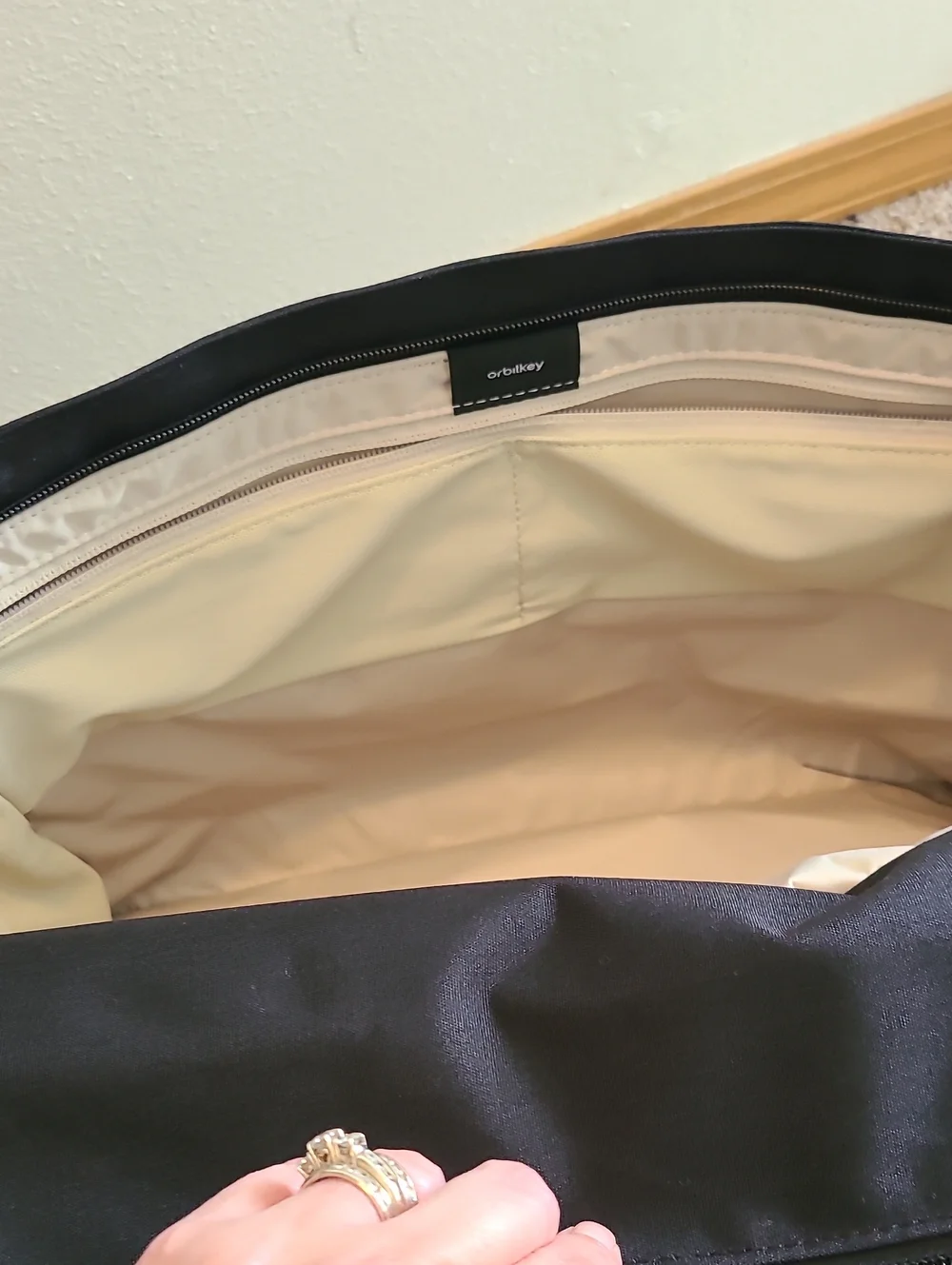 orbitkey Black Unisex Laptop Tote Bag with Shoulder Strap